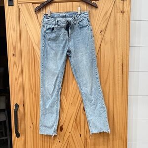 Old Navy Light Blue Ankle Jeans